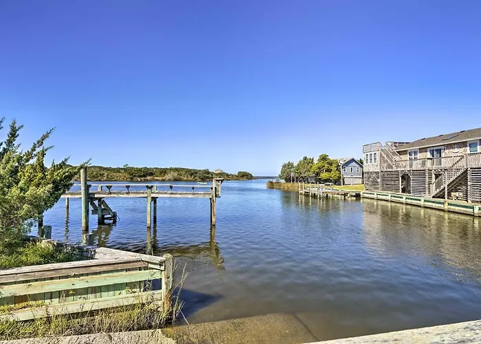 Walk To Bay & Boat Launch: Beach House In Avon